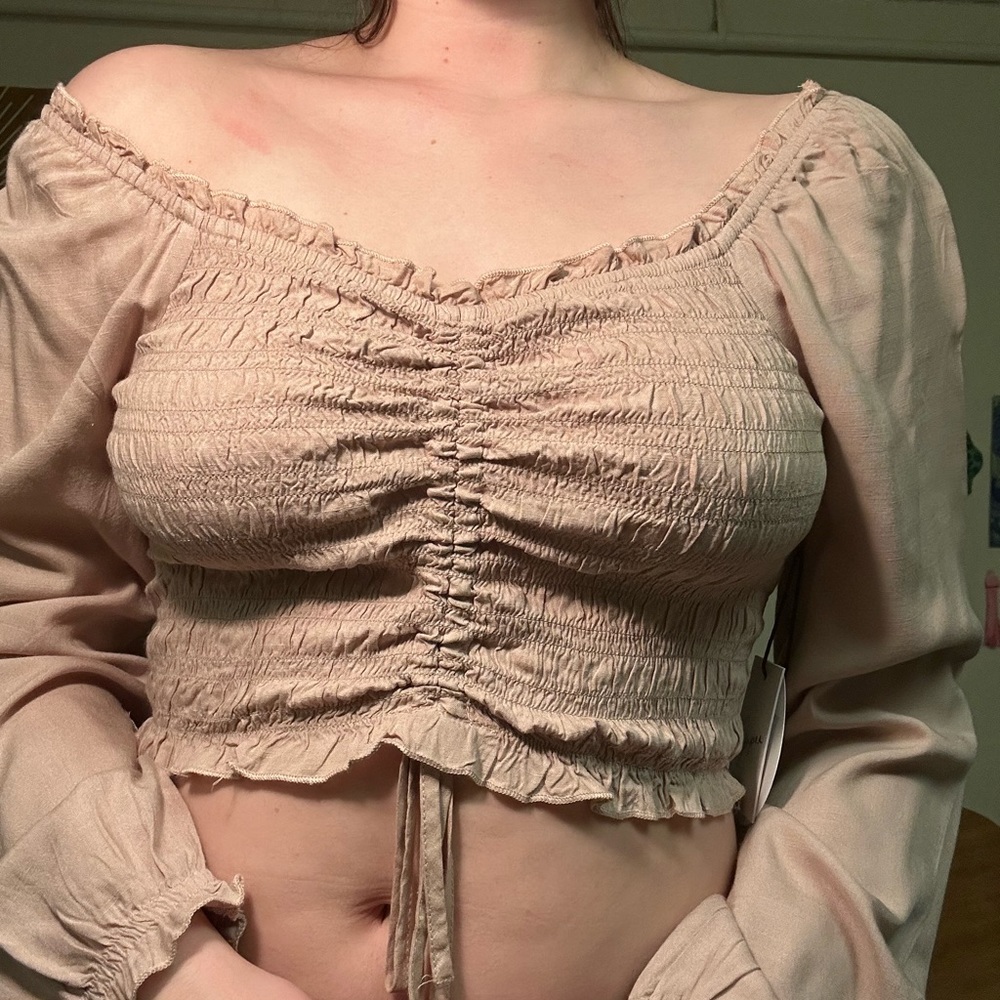 Beige loose-sleeved top size L